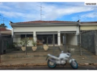 Casa c/ 244,19m² - Terreno c/ 310m² - Araraquara/SP
