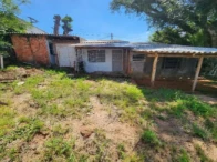 2 Casas e depósito c/ 87m²- terreno 1.062,00m²- B. Vila Nova, localizado em Porto Alegre - RS, bairro Vila Nova