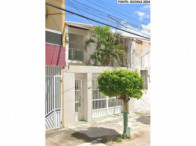 Sobrado - 221m² - Terreno - 145m² - Paramoti/CE, localizado em Paramoti - CE