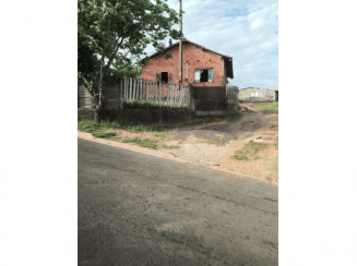 Parte ideal -Casa - 55,65m² -Terreno - 921,80m² -Botucatu/SP