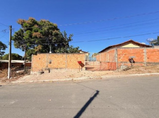 Casa • Campos Belos/GO