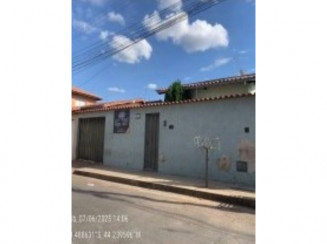 Casa • Sete Lagoas/MG