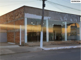 Edificação c/ 400m² - Terreno c/ 522m² - Nazário/GO