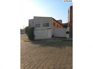 Barracão - Casa - Terreno 300m² - Itapetininga/SP