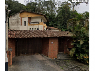 Casa - Terreno c/ 901,4m² - Ribeirão Pires/SP