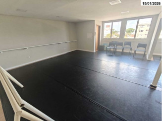 Sala 02 c/ 38,02 m² - Centro Coml. Claudino - Capão Raso