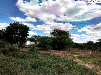 Edificações - terreno - 9.489,40m² - Currais Novos/RN