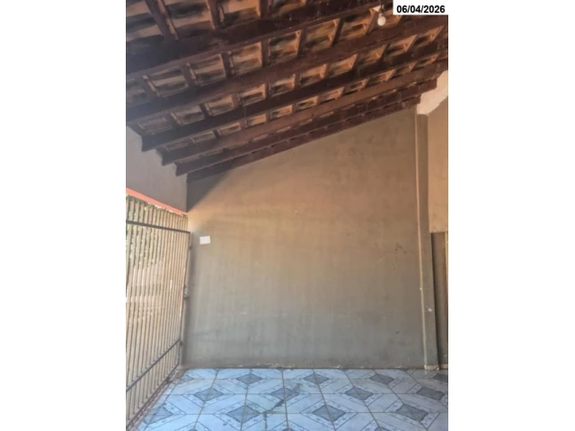 Casa com 3 quartos no Jardim Canaã I (foto 3 de 15)