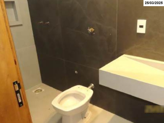 Casa com 2 quartos no Loteamento Prolongamento do Jardim Ângela Rosa II (foto 35 de 41)