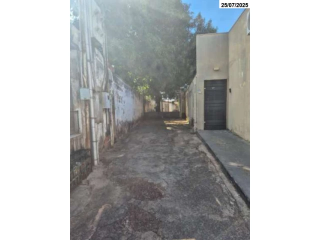 8 Edificações Res. - Terreno 661,50m² - Várzea Grande/MT