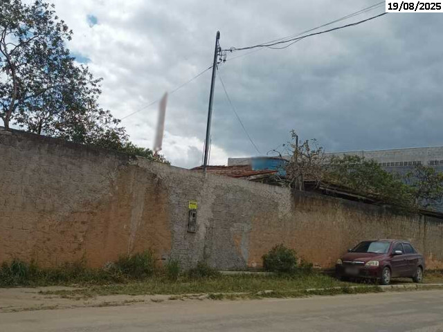 Casa com 3 quartos no Moisés Reis (foto 2 de 8)