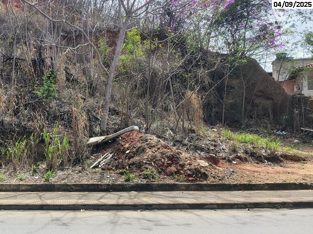 Terreno no Maria das Graças (foto 2 de 7)