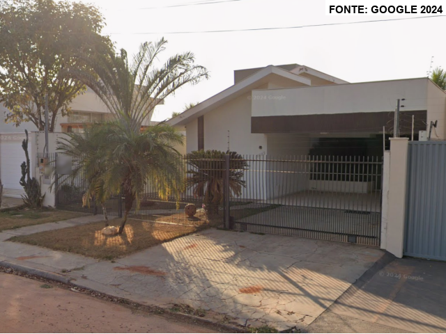 Casa com 3 quartos, 223,52m², desocupada e pronta para morar