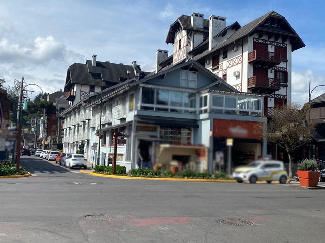 Foto Capa: GRAMADO/RS - HOTEL MODEVIE - 1.045m² a.c - 562,50m² a.t - Centro