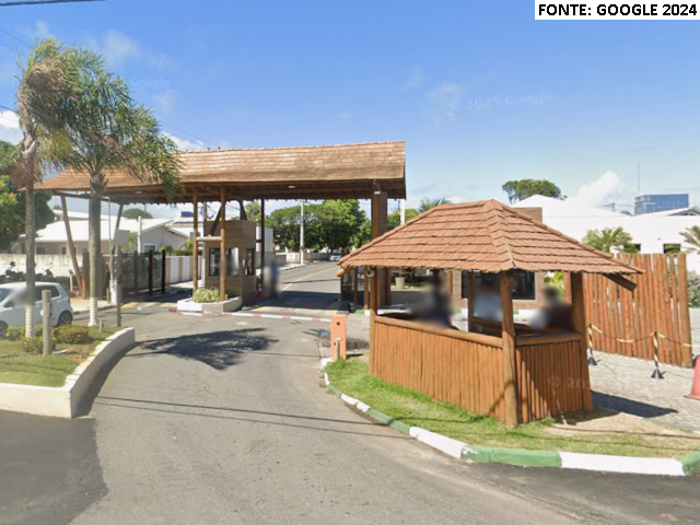 Casa de Alto Padrão com Piscina e Sauna em Guarajuba