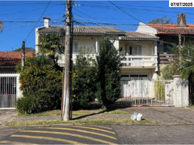 Terreno – 314,75m² – Casa 234,75m² – B. Ipanema