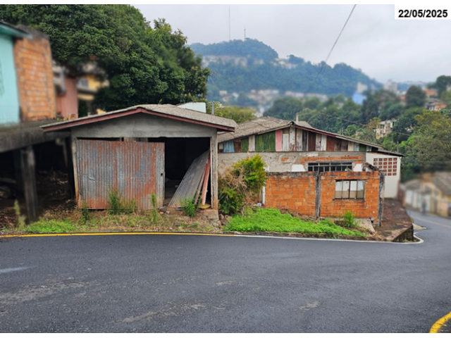 Foto Capa: Herval D'Oeste/SC - Casa c/ 90m² - Terreno c/ 216,00m²