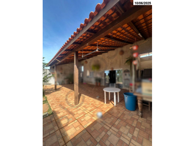 Casa com 79m² e terreno de 400m² em Brasília/DF