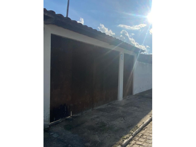 Direitos sobre casa residencial 240m² em Irará/BA