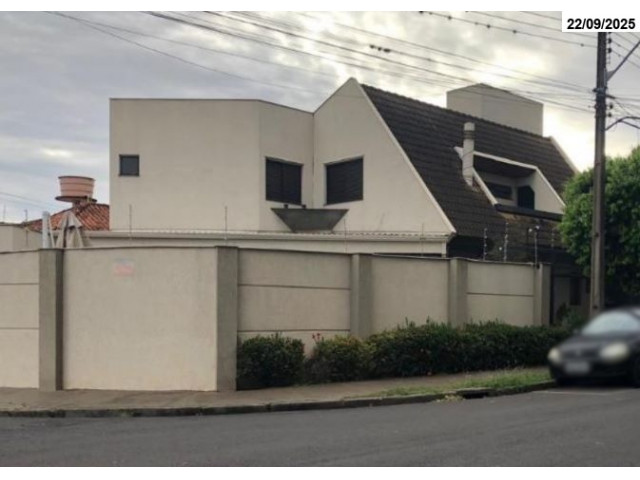 Sobrado - Terreno c/ 361,71m² - Londrina/PR