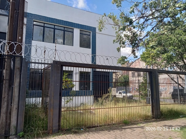 Prédio comercial c/ 428,87m² - B. Navegantes