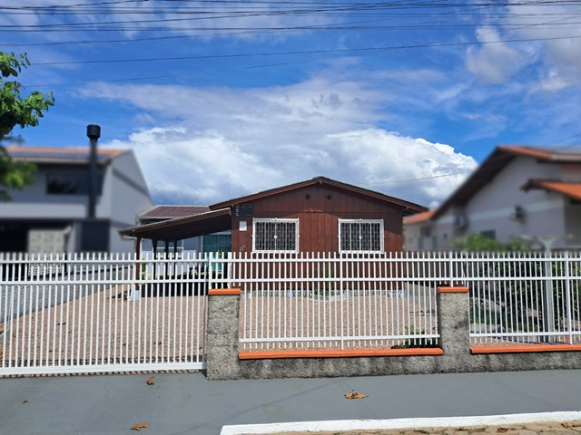 2 Casas c/ 200m²-terreno c/ 375m² - Balneário Navegantes