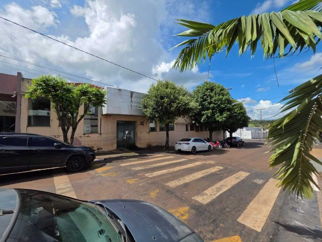 Prédio comercial -  812,00m² - Goiatuba/GO