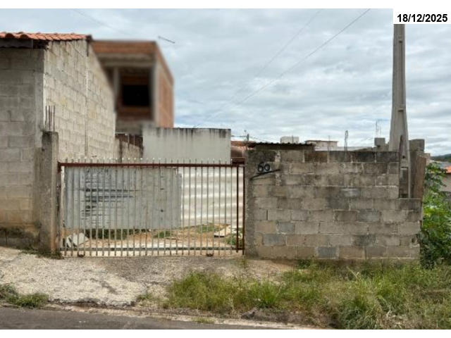 Foto Capa: Amparo/SP | Direitos - Casa Inacabada c/ 41,99m² - Terreno c/ 143m²