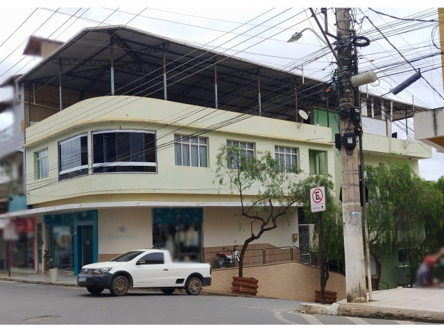 Prédio c/ Apartamentos e Pontos comerciais  - Iuná/ES