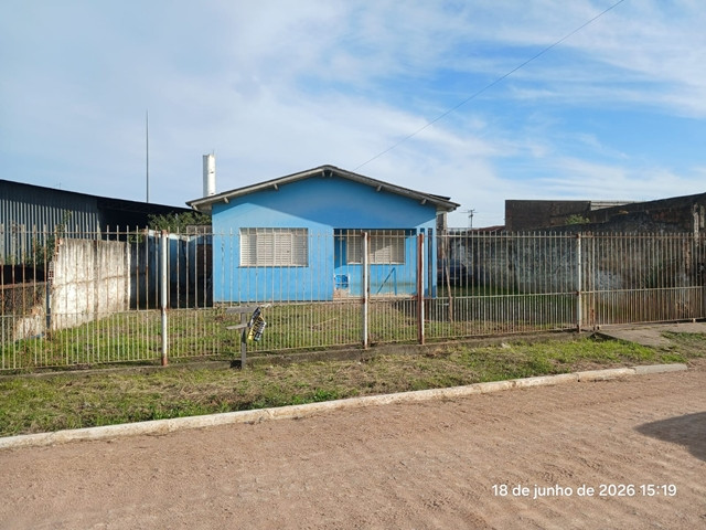 Casa - 98,88m² - terreno - 600m² - Santa Barbara