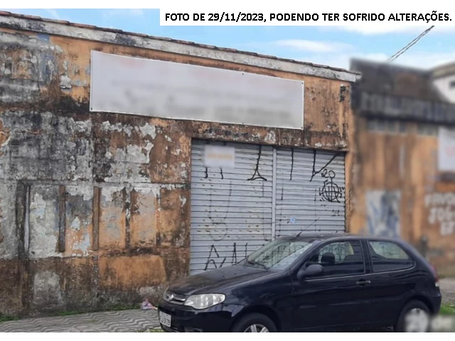 Imóvel comercial em leilão em São Vicente
