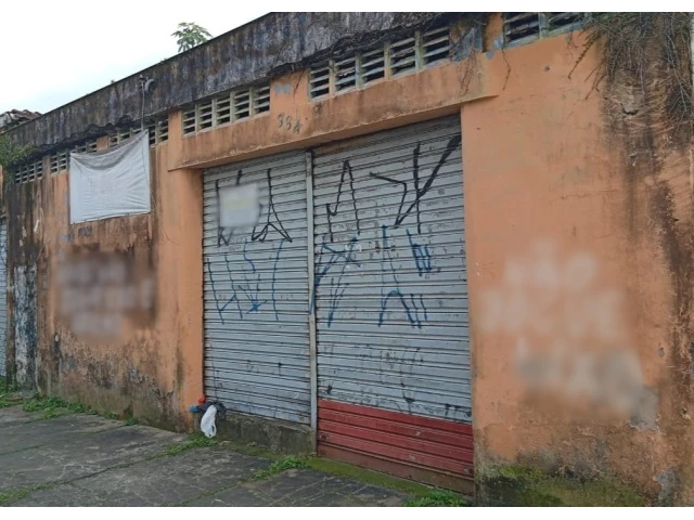 Edificação c/ 661,16m² - Terreno c/ 634,46m² -São Vicente/SP