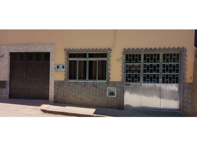Casa - R. Alagoas - Santos Dumont/MG