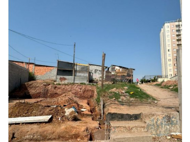 Terreno, Jardim São Pedro em São Paulo, SP