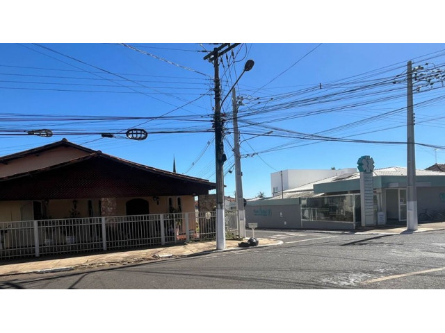 Casa - Terreno c/ 475m² - Ipameri/GO