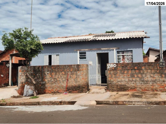 Foto 1 de Casa c/ aprox. 50m² - Terreno - Iacri/SP
