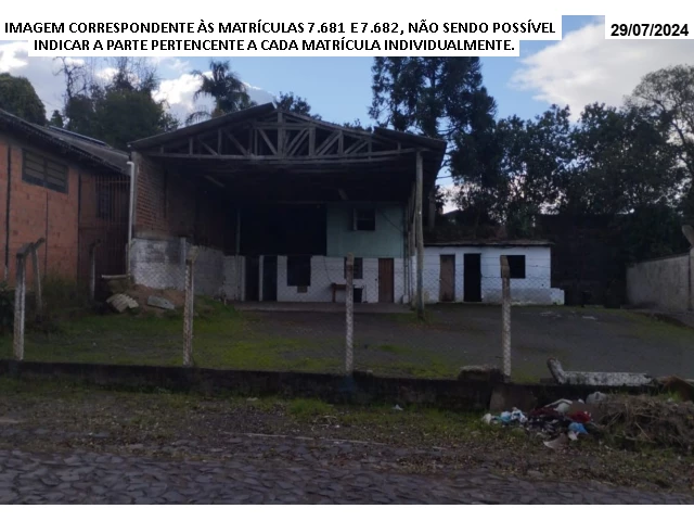 Edificações - Terreno - 286,00m² - B. Planalto