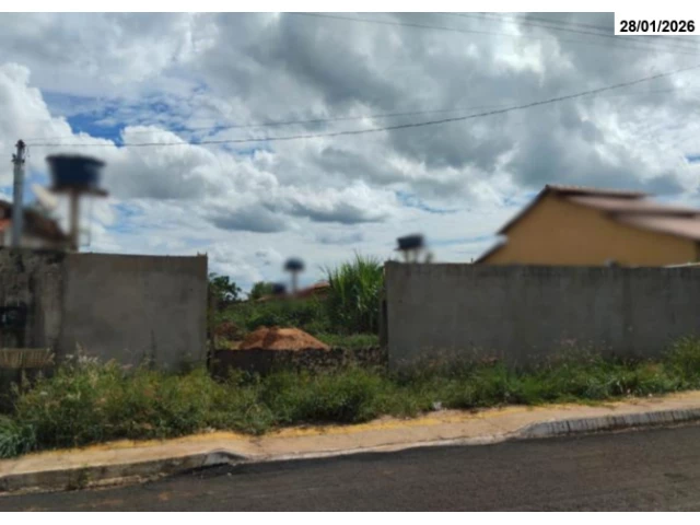 Terreno em leilão em Flores De Goiás