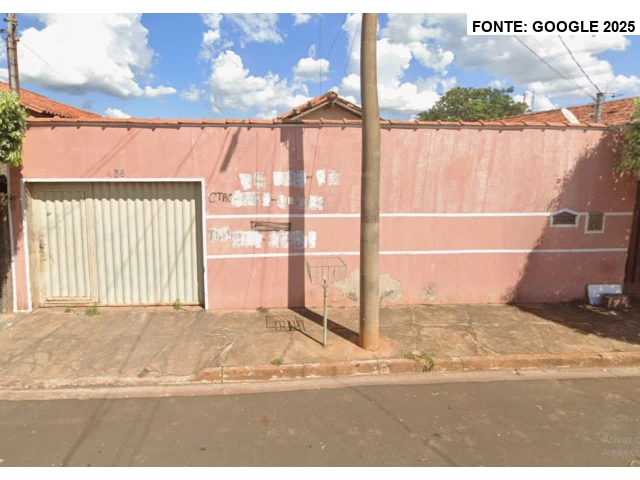 Casa em leilão em Conceicao das Alagoas/MG a partir de R$ 180.000 | Lance Rápido