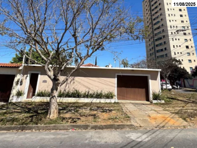 Casa c/ 200m² - Terreno c/ 432m² - Vitória da Conquista/BA