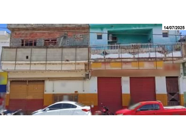 Edificação - Terreno c/ 175m² - Bom Jesus da Lapa/BA