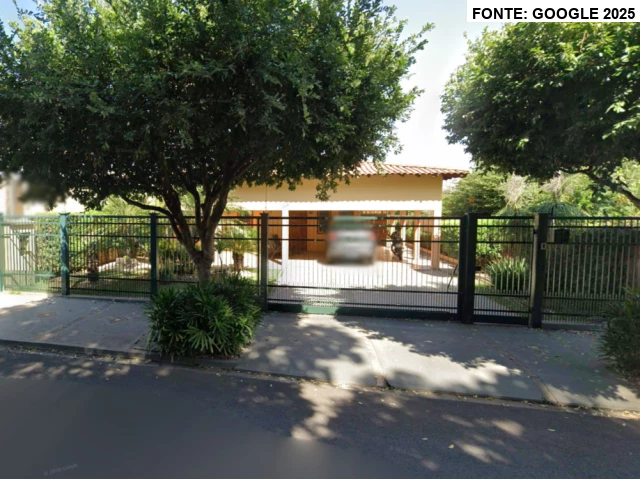Casa c/ 278,67m² - Terreno c/ 624m² - Penápolis/SP