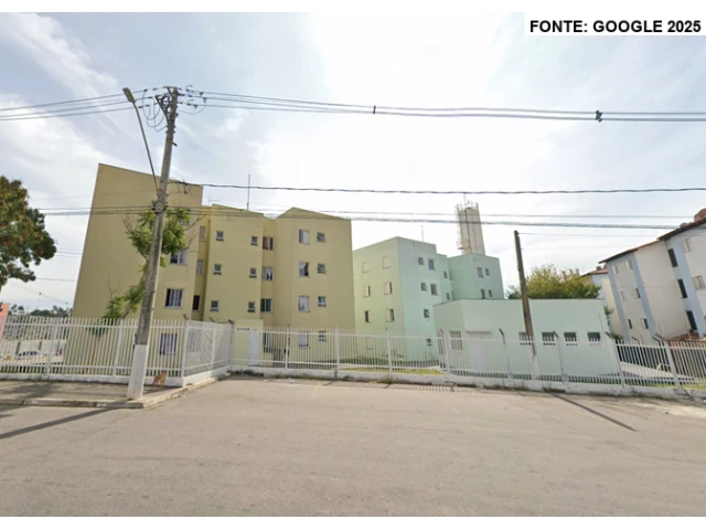 Apartamento com 2 quartos (foto 3 de 4)