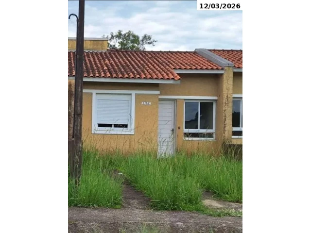 Casa 401-A - 43,48m² - Terreno - 341,00m² - Vila Três Marias