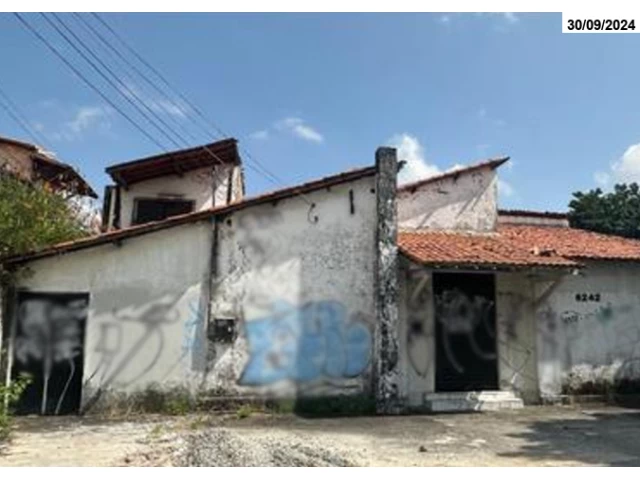 Casa - Terreno c/ 774,40m² - Fortaleza/CE