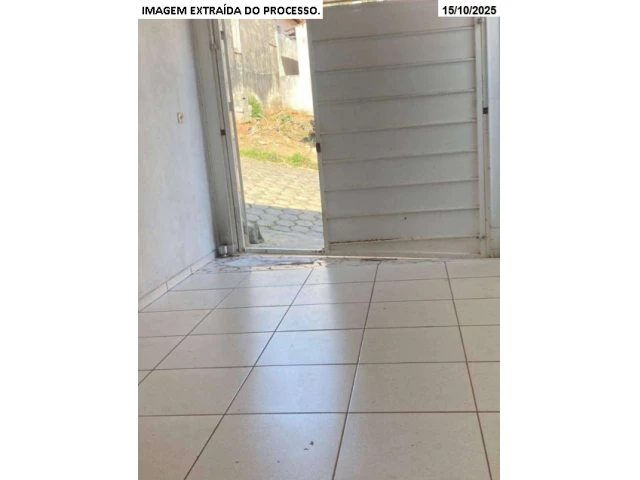 Casa com 2 quartos no Edith Lopes (foto 2 de 9)