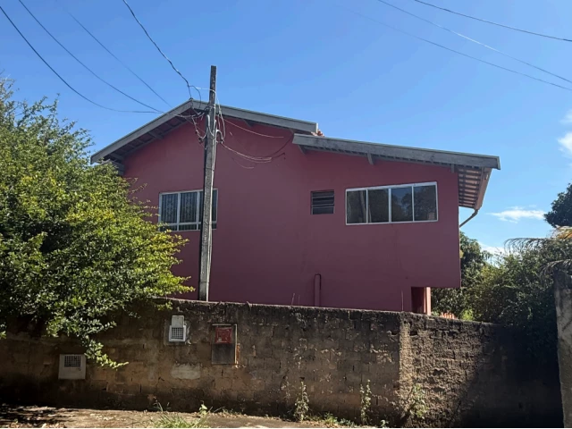 Casa com 4 quartos (foto 7 de 7)
