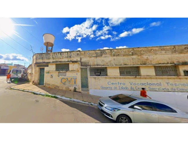Conjunto de 5 prédios comerciais c/ 3.150 m² - Orós/CE