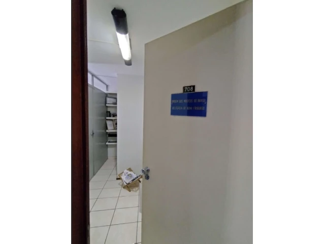 Sala nº 708 e Vaga de Garagem - Nova Friburgo/RJ