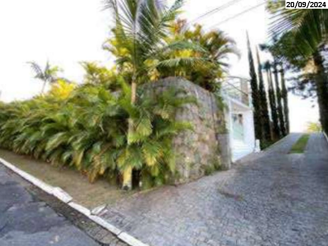 Casa 728,17m² - Terreno 1.105,02m² - Arujá/SP